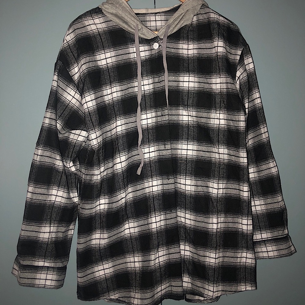 B&W Checkered hoodie/flannel